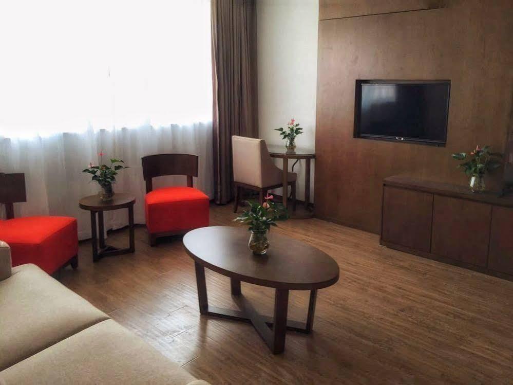 Noble Center Hotel Shanghai Luaran gambar